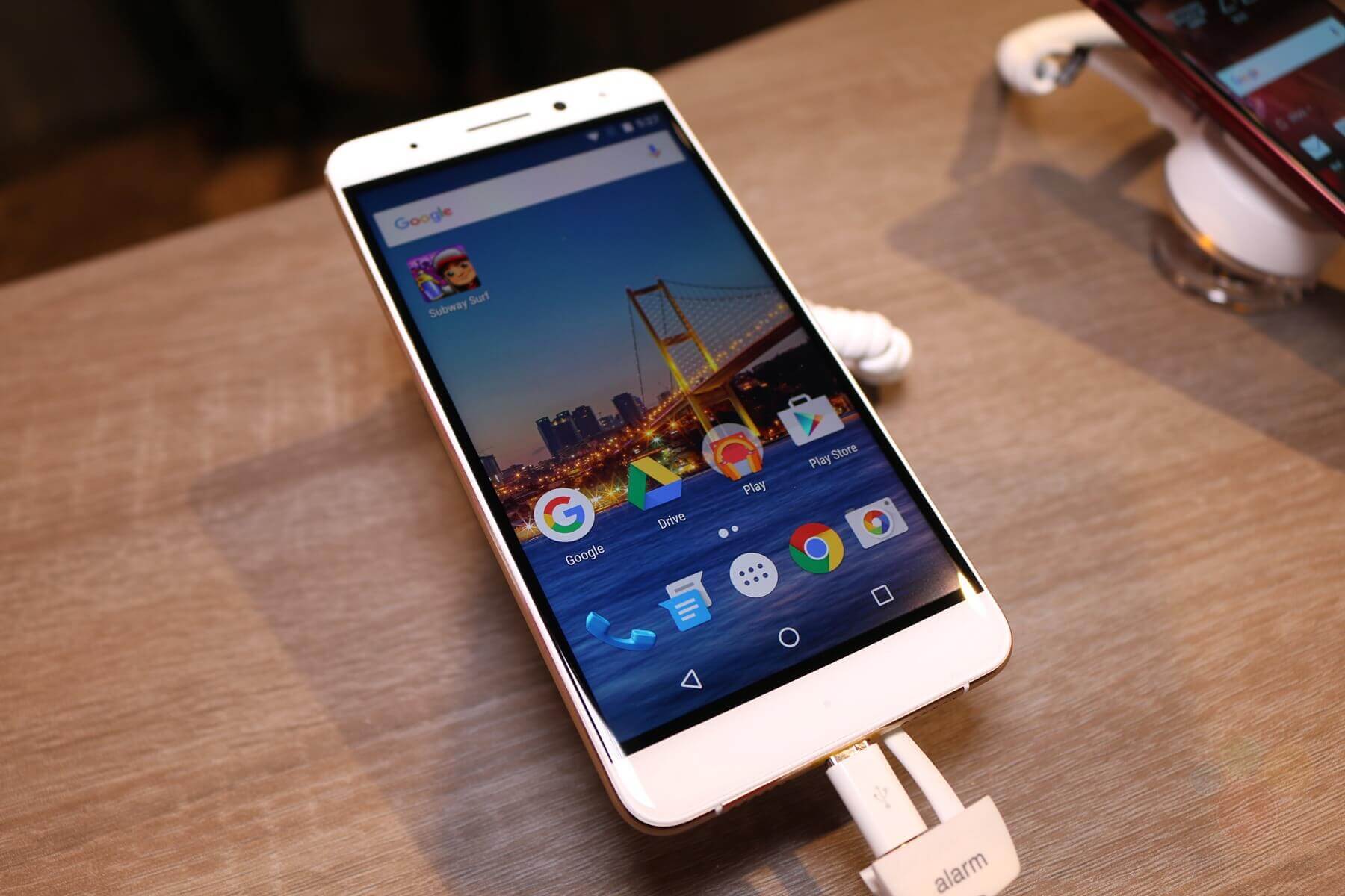 General-Mobile-GM5-Plus-1456146424-0-0